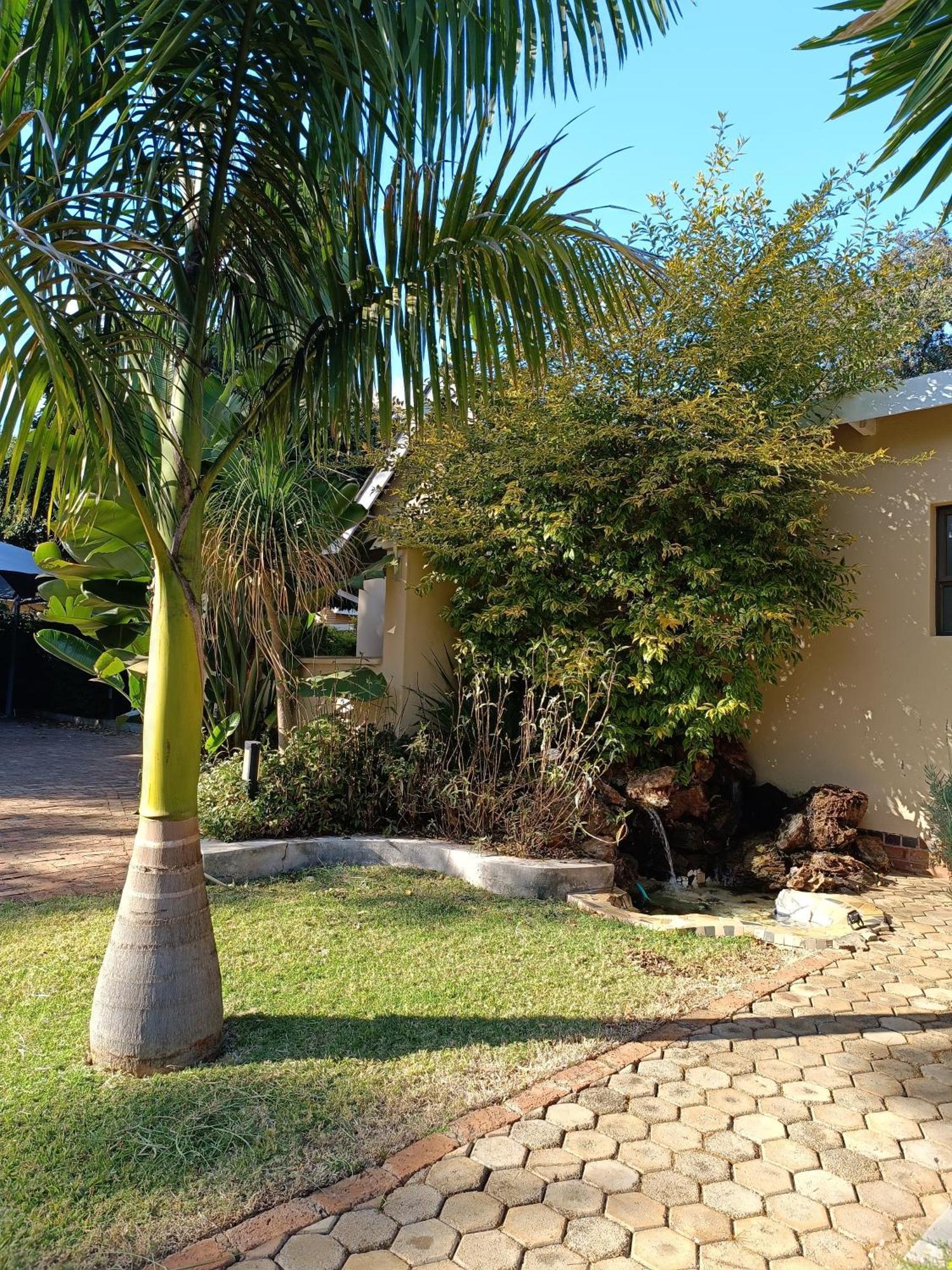 Jacaranda Hotel Harare Eksteriør billede